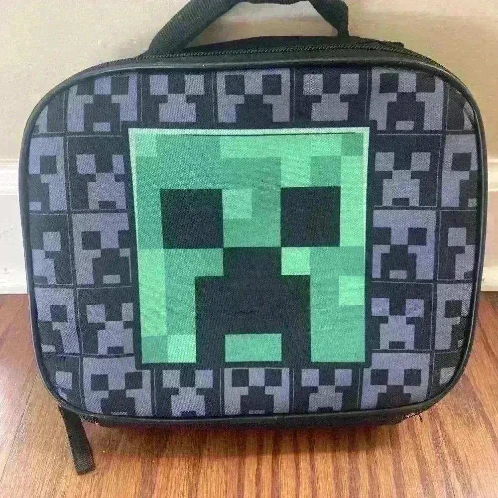 Minecraft insulated lunchbox